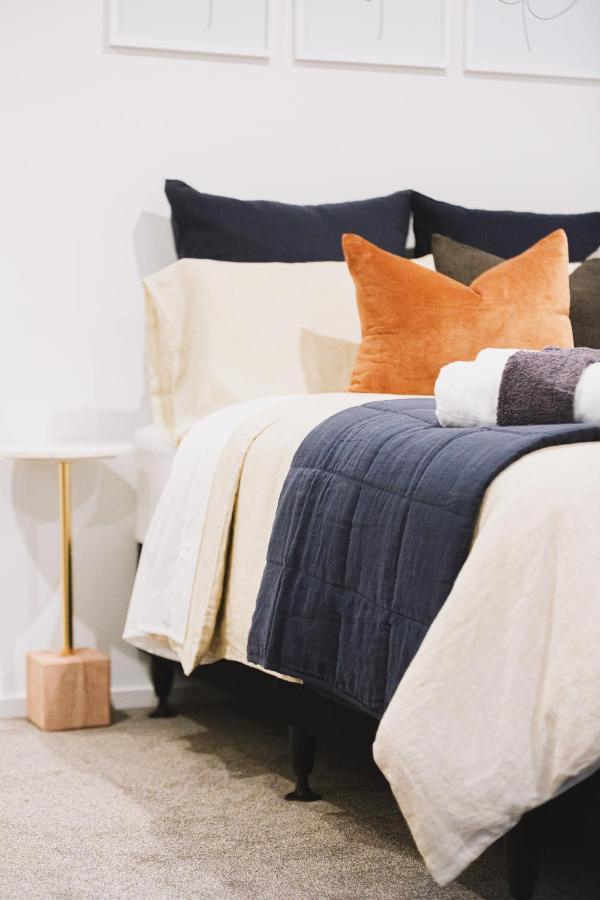1 Bed Central City Deluxe W/Carpark Christchurch Eksteriør bilde